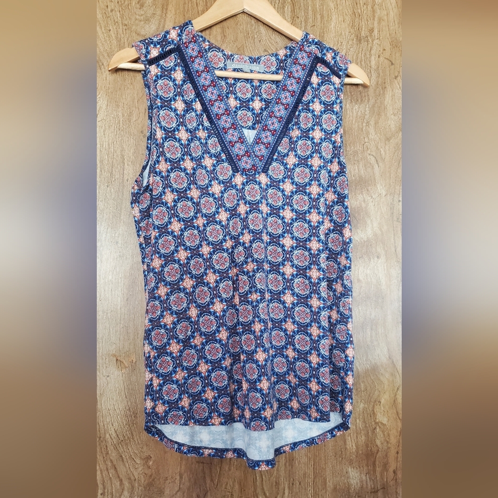 Stitchfix Daniel Rainn Blue and Red Patterned Blouse Size S
